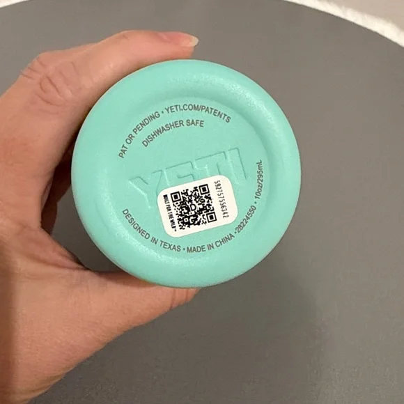 EUC YETI Aqua Tumbler 10oz - Picture 5 of 9